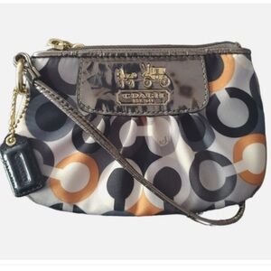 🧲Coach Madison Graphic Sateen Wristlet